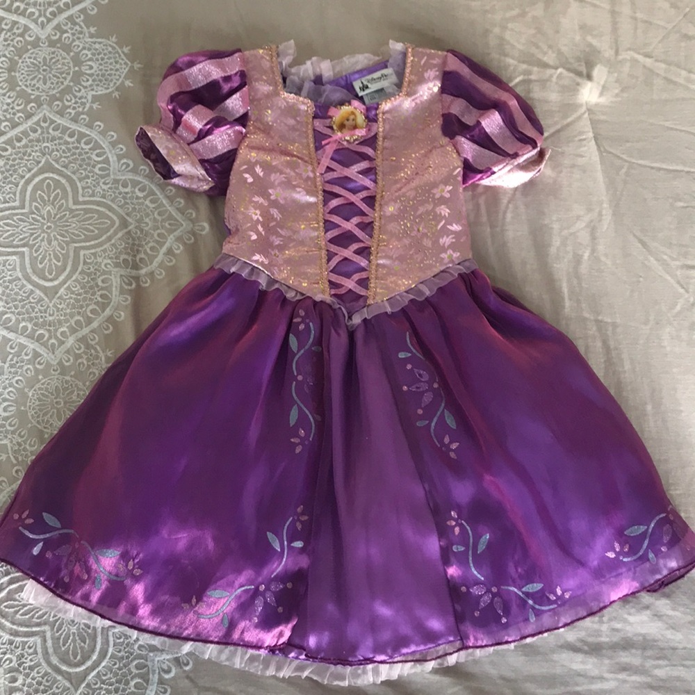 Disney Rapunzle dress 4T